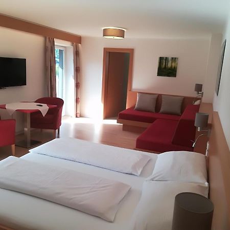 Haus Am See Hotel Fuschl am See Bagian luar foto