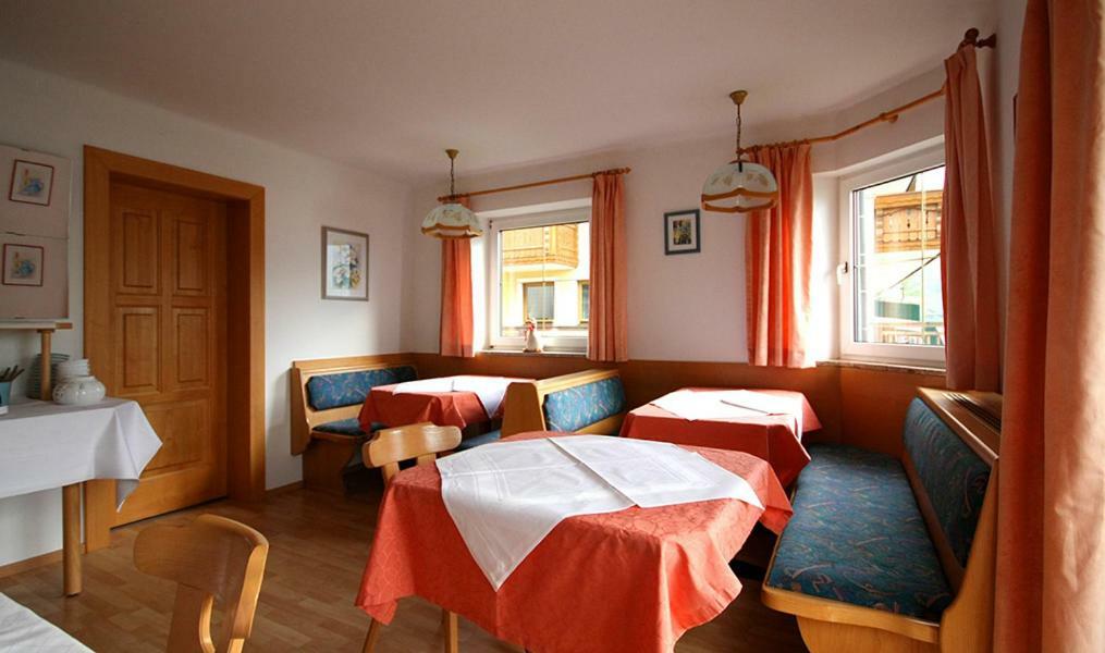 Haus Am See Hotel Fuschl am See Bagian luar foto