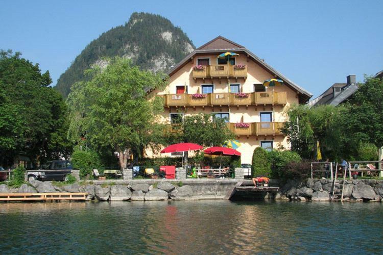 Haus Am See Hotel Fuschl am See Bagian luar foto