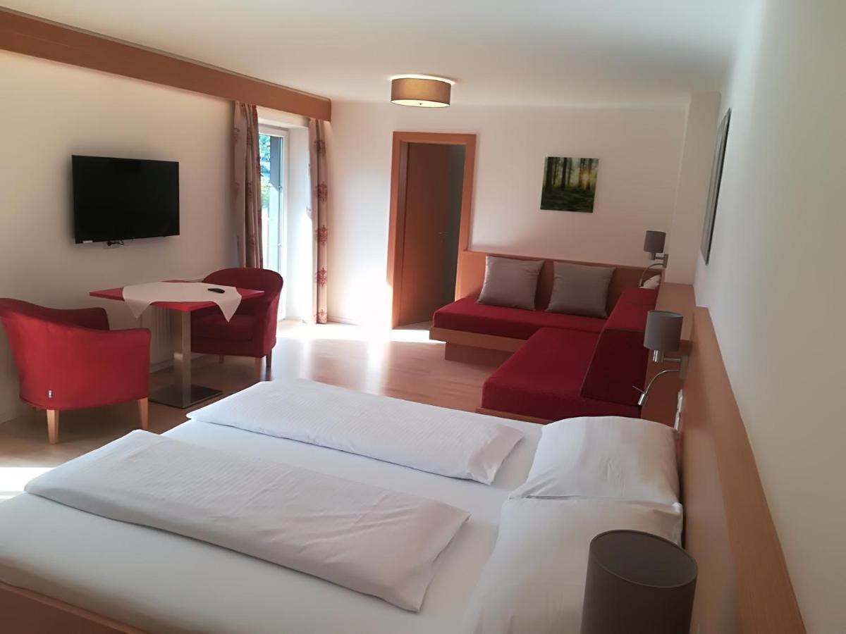 Haus Am See Hotel Fuschl am See Bagian luar foto